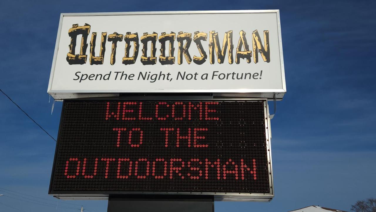 Outdoorsman Motel Wawa Exteriér fotografie