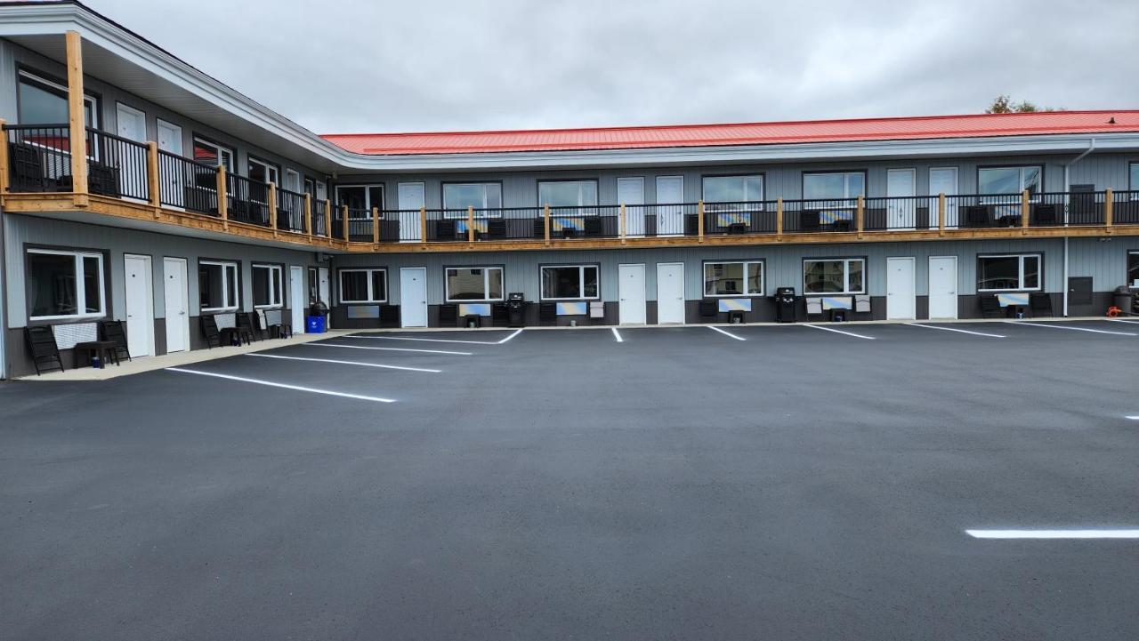 Outdoorsman Motel Wawa Exteriér fotografie